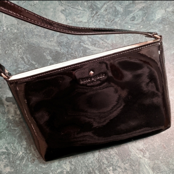 kate spade Handbags - kate spade ♠️ Crossbody Bag Black Patent Leather